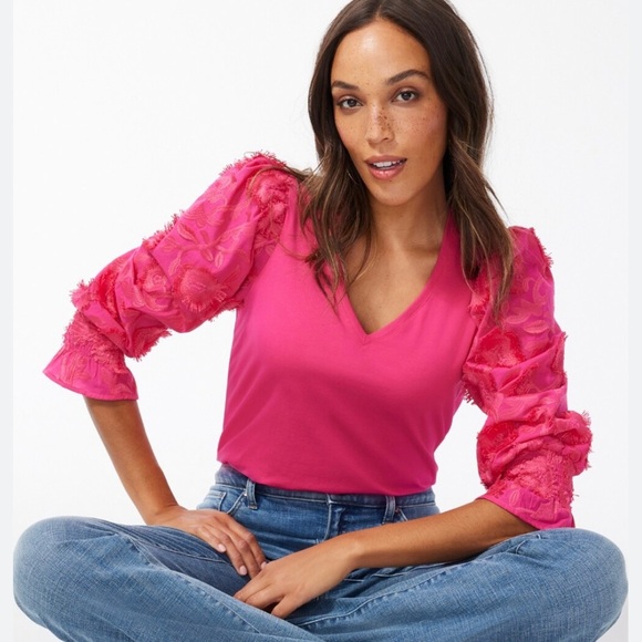 Chico's Size 1 Pink V-neck Top 3D Flowers Applique Smocked Sleeves - Picture 1 of 5